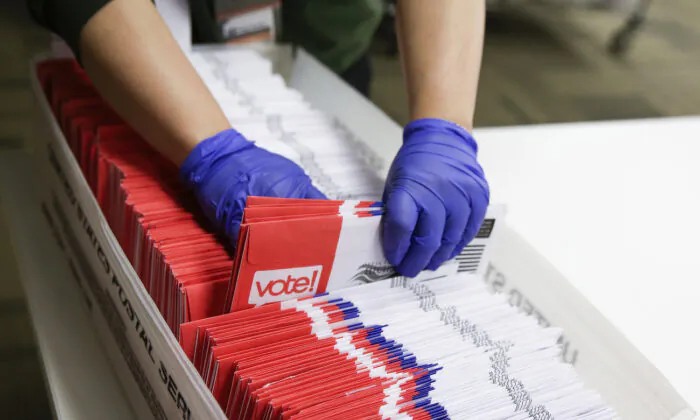U.S. Judge Refuses to Block Trump’s Mail-In Voting Order as Election Battle Intensifies