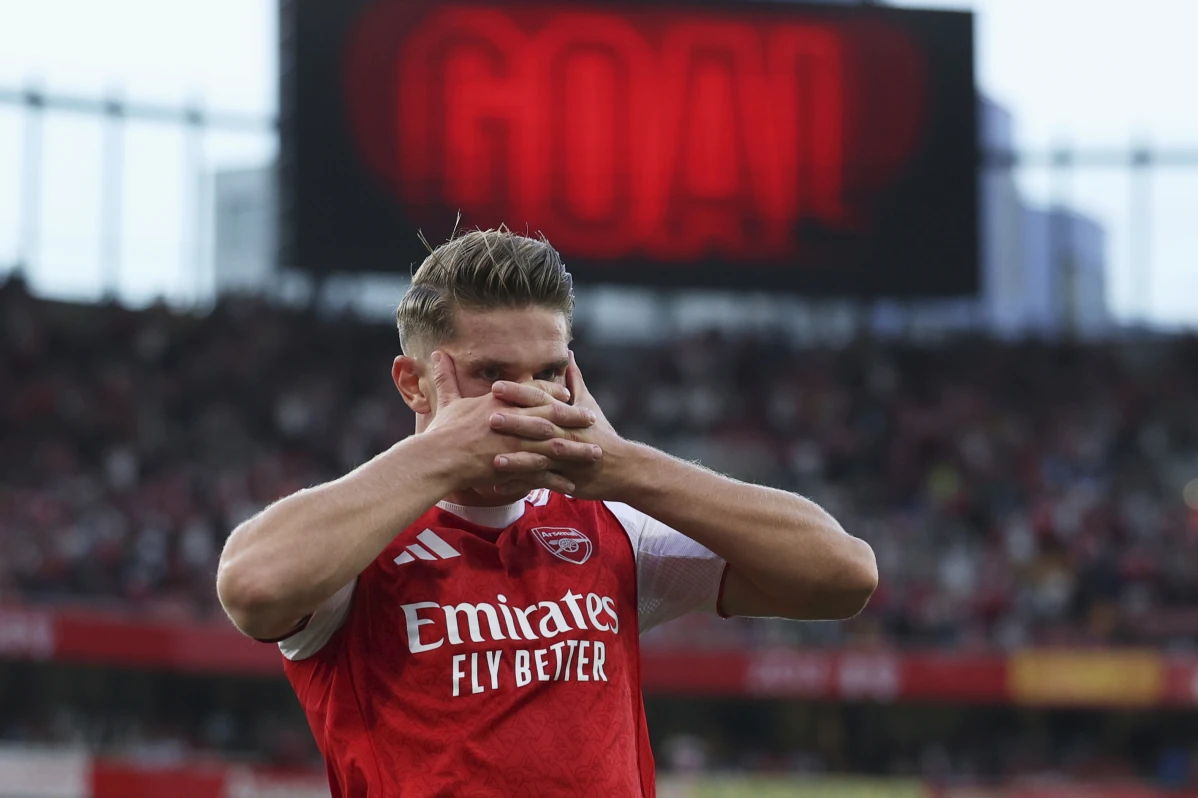 Gyokeres Shines on Home Debut as Arsenal Crush Leeds, Tottenham Stuns Man City