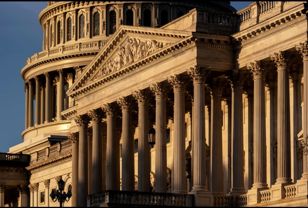 Shutdown Stalemate Deepens as Senate Deadlocks and Trump Threatens Sweeping Federal Layoffs