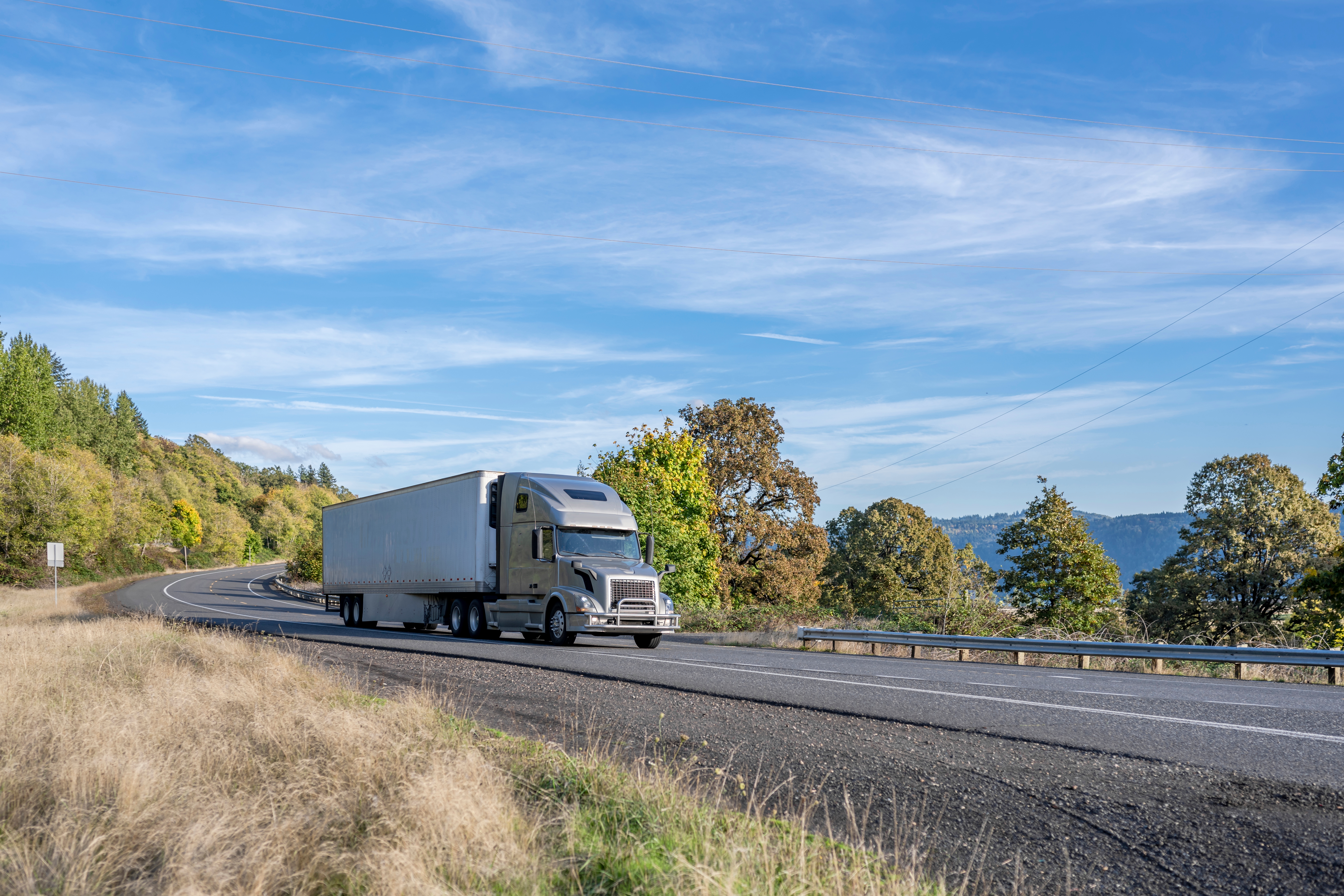 Whistleblower: Illegal Immigrant Truck Drivers Sending ‘Shockwave’ Through U.S. Trucking Industry