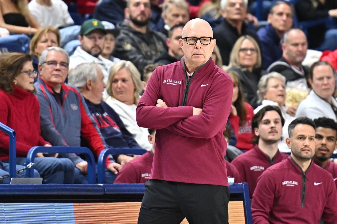 Santa Clara hangs on to top Minnesota in Acrisure Invitational