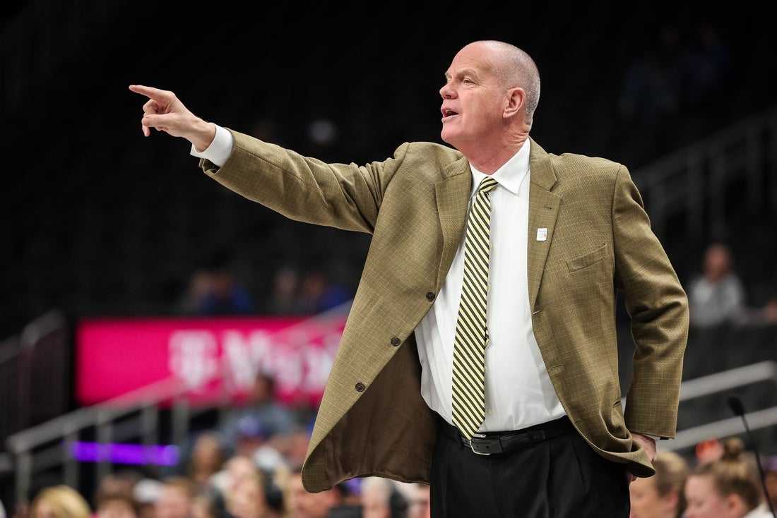 Colorado staves off Washington’s comeback to win Acrisure Holiday Classic