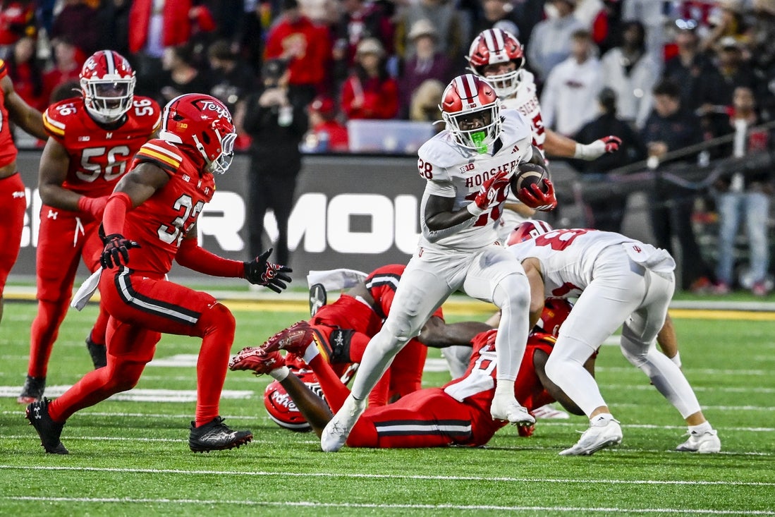 No. 2 Indiana routs Maryland with its running game