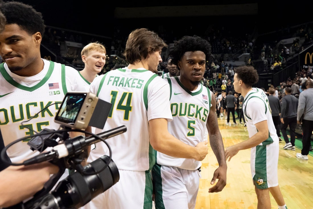 Short-handed Oregon pursues improved performance vs. Rice