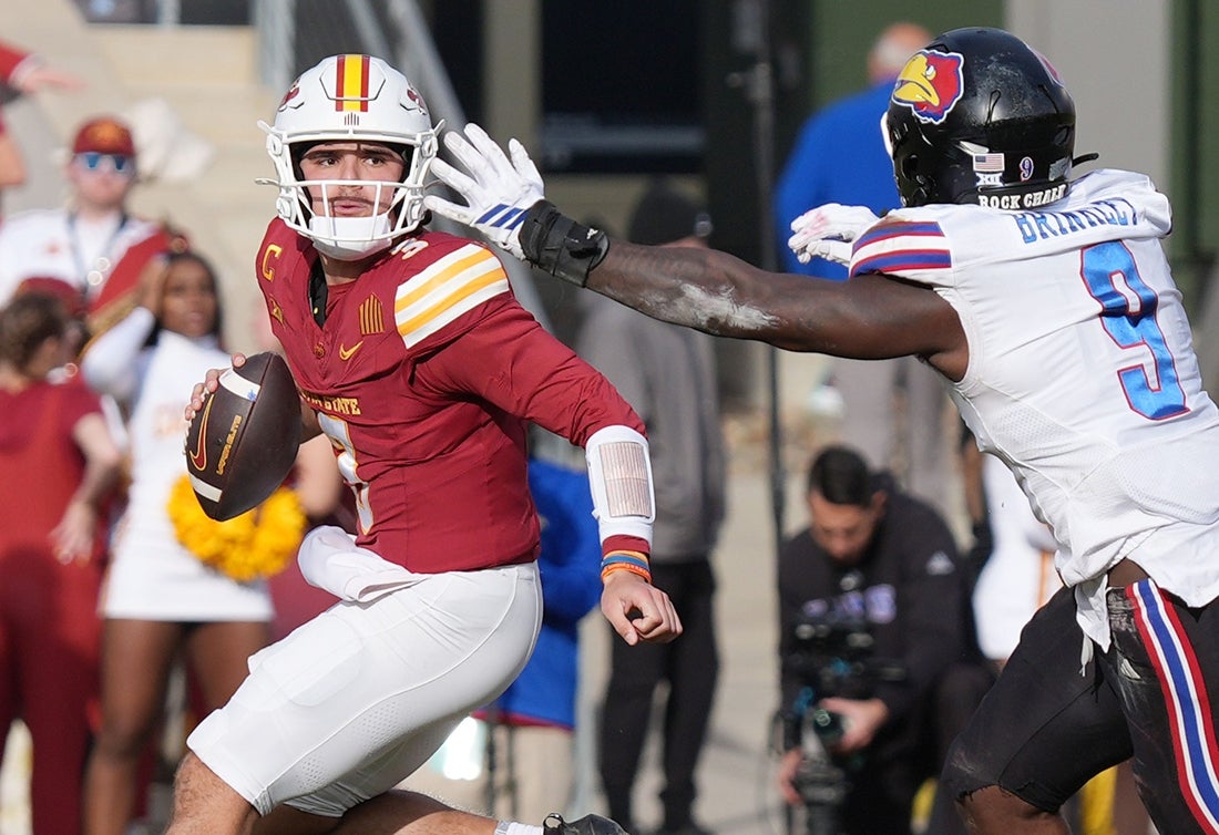 Iowa State pursues third straight win in clash vs. Oklahoma State