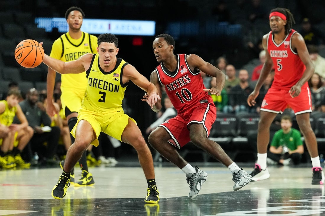 Creighton, Oregon try to salvage rough week in Las Vegas