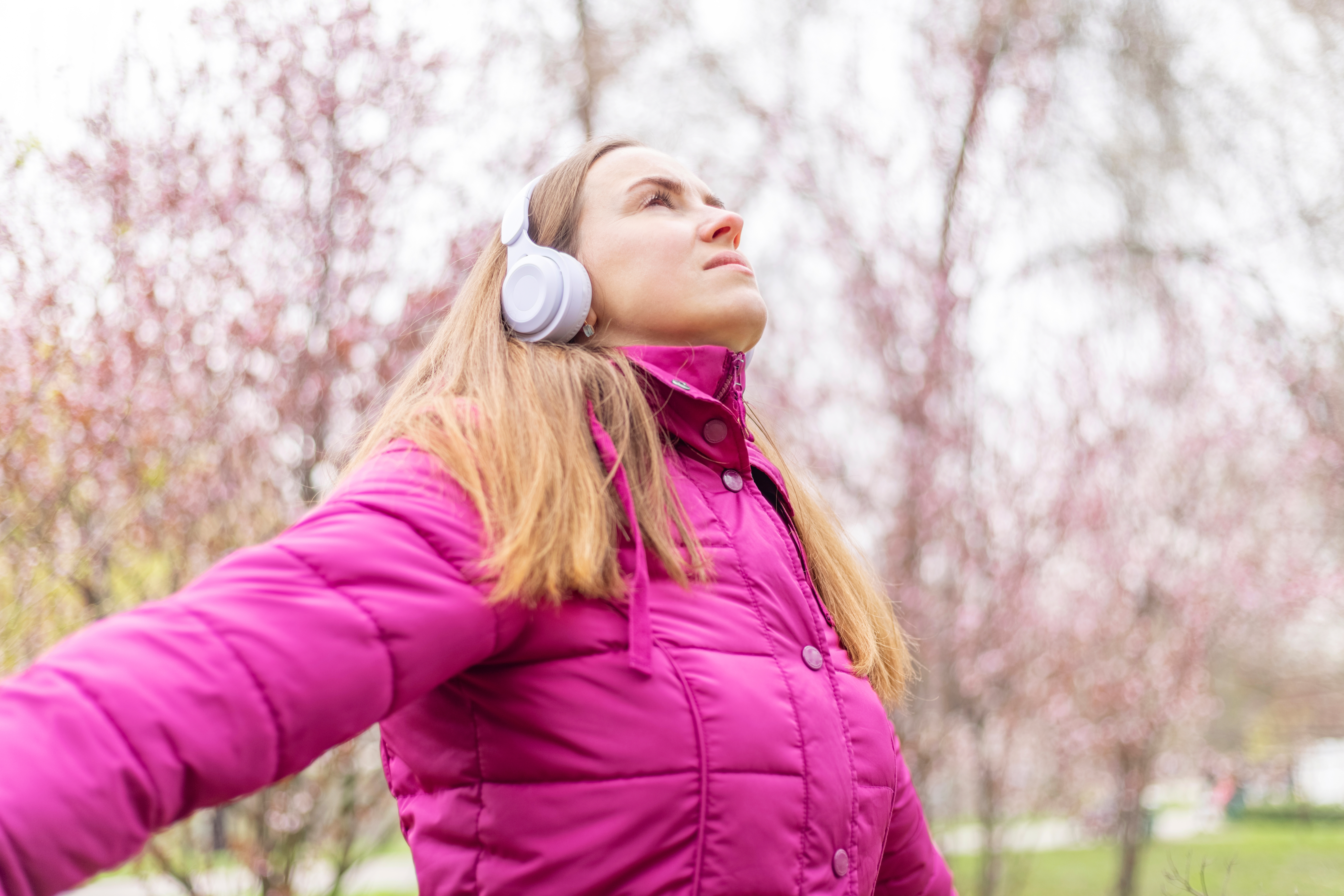 A Simple Melody, a Stronger Mind: Daily Music Listening Linked to Lower Dementia Risk