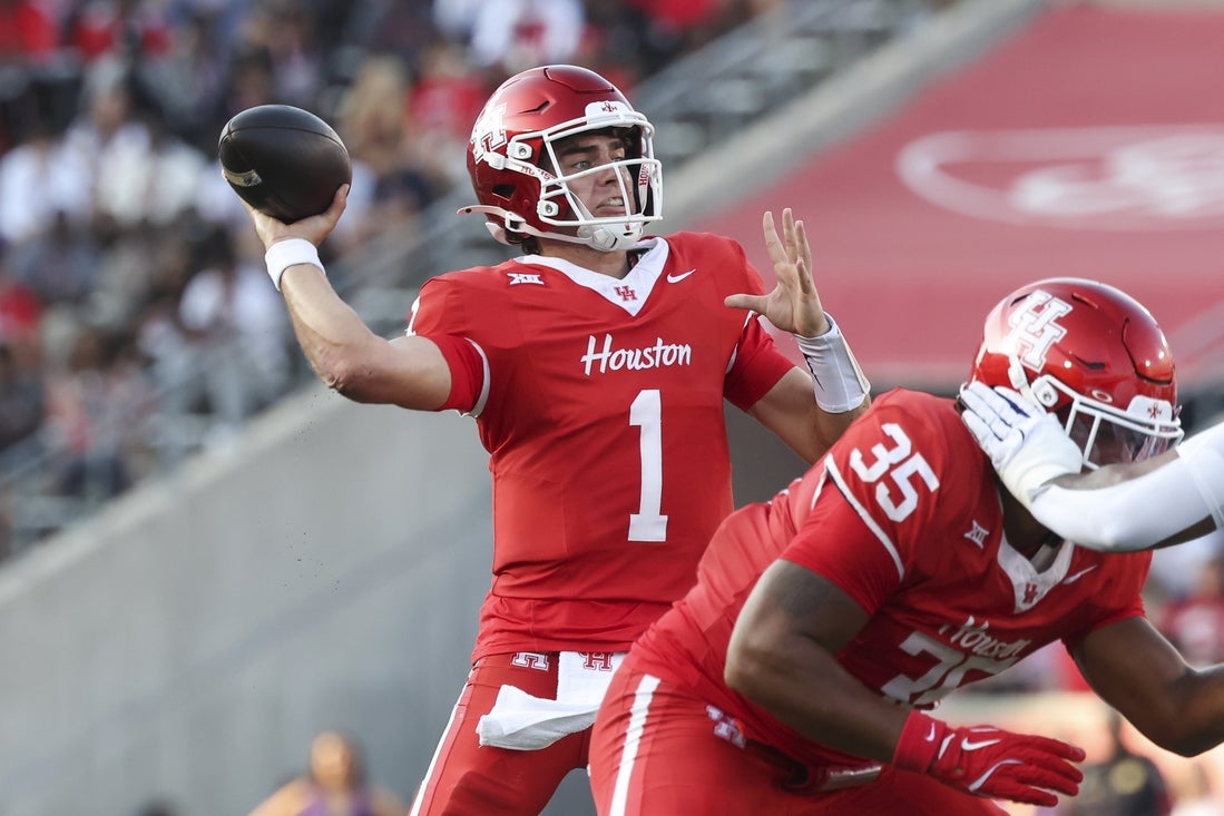 No. 21 Houston rising, LSU regrouping ahead of Texas Bowl