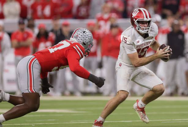 Notre Dame’s Jeremiah Love Indiana’s Fernando Mendoza Among Four Finalists for 2024 Heisman Trophy