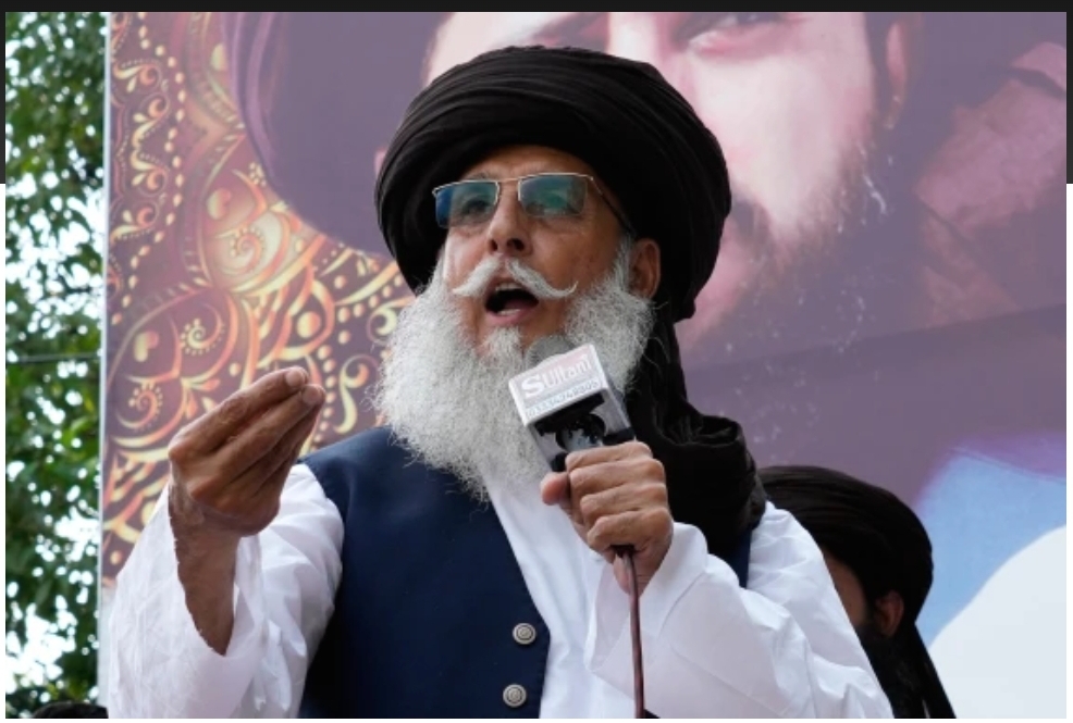 Pakistani Court Jails Banned Islamist Leader for 35 Years Over Call to Kill Former Chief Justice