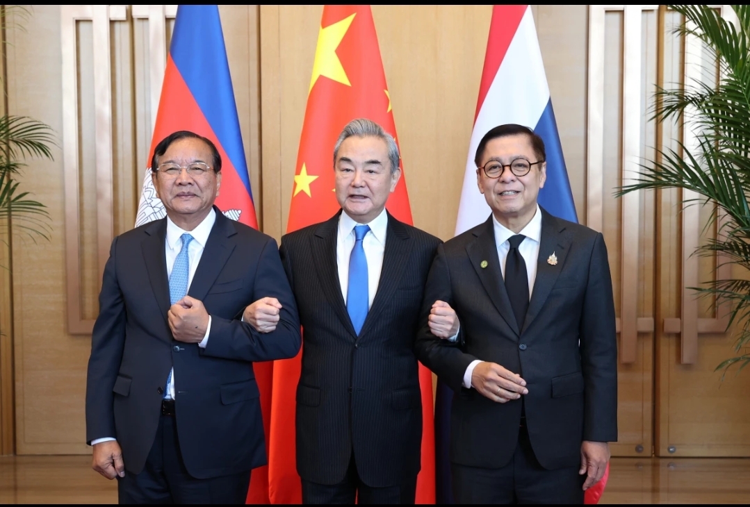 China Steps Forward as Mediator in Cambodia–Thailand Border Crisis