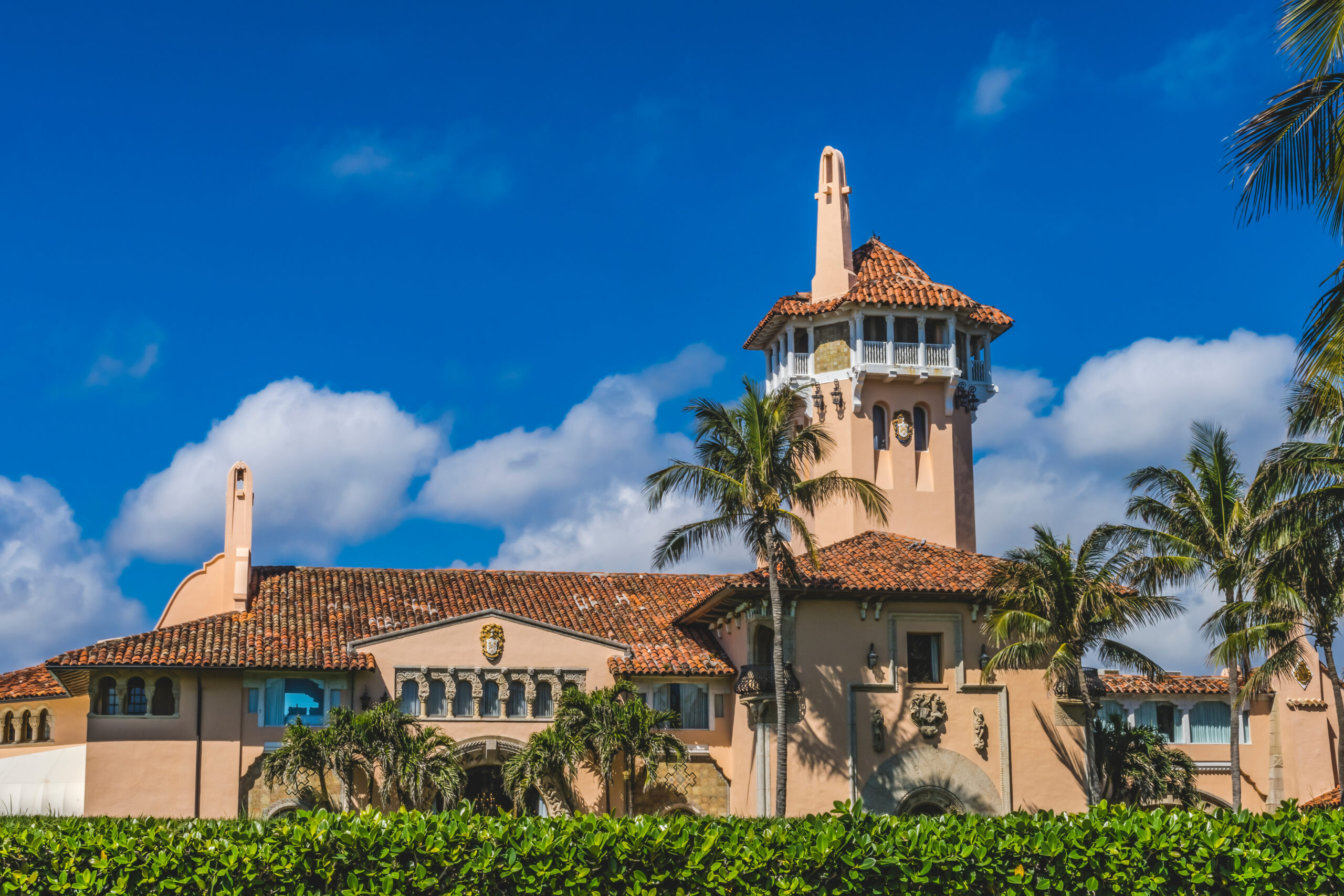 Armed Man Shot Dead After Breaching Security Perimeter at Mar-a-Lago