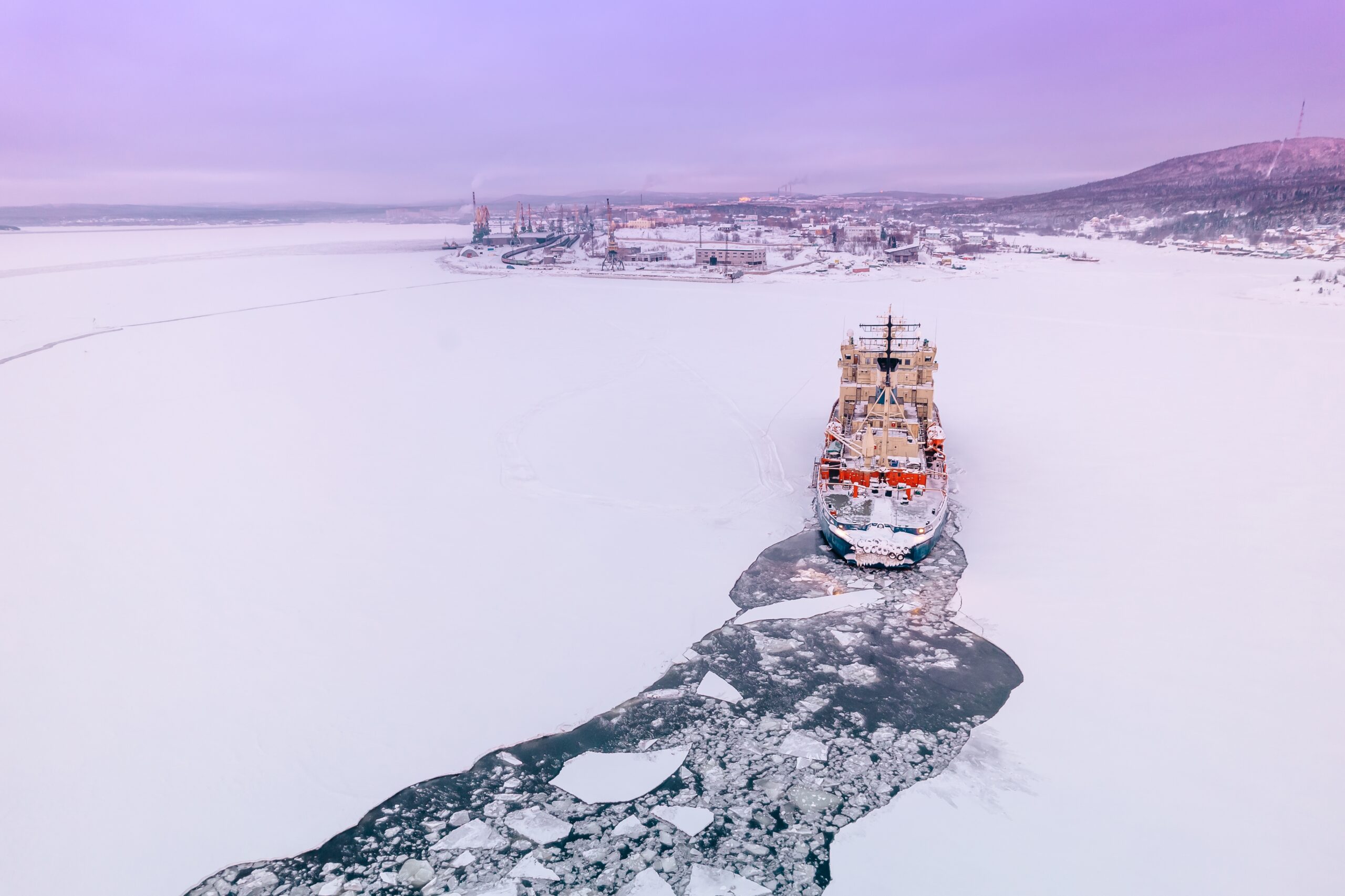 U.S. Coast Guard Awards Contracts to Build Six Arctic Icebreakers Under Trump-Era Arctic Push