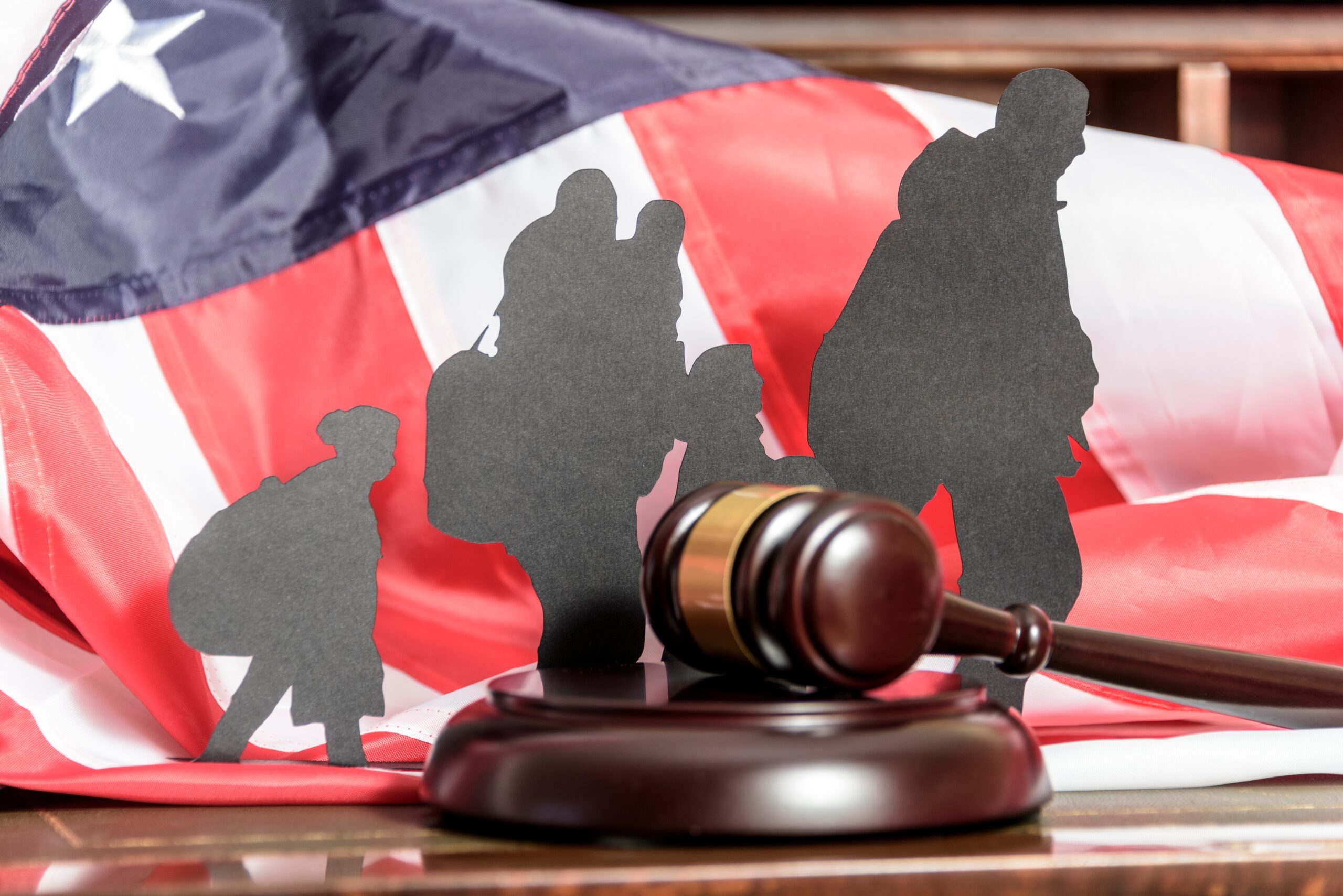 Federal Push Targets Court Backlog With Nationwide Call for Immigration Judges