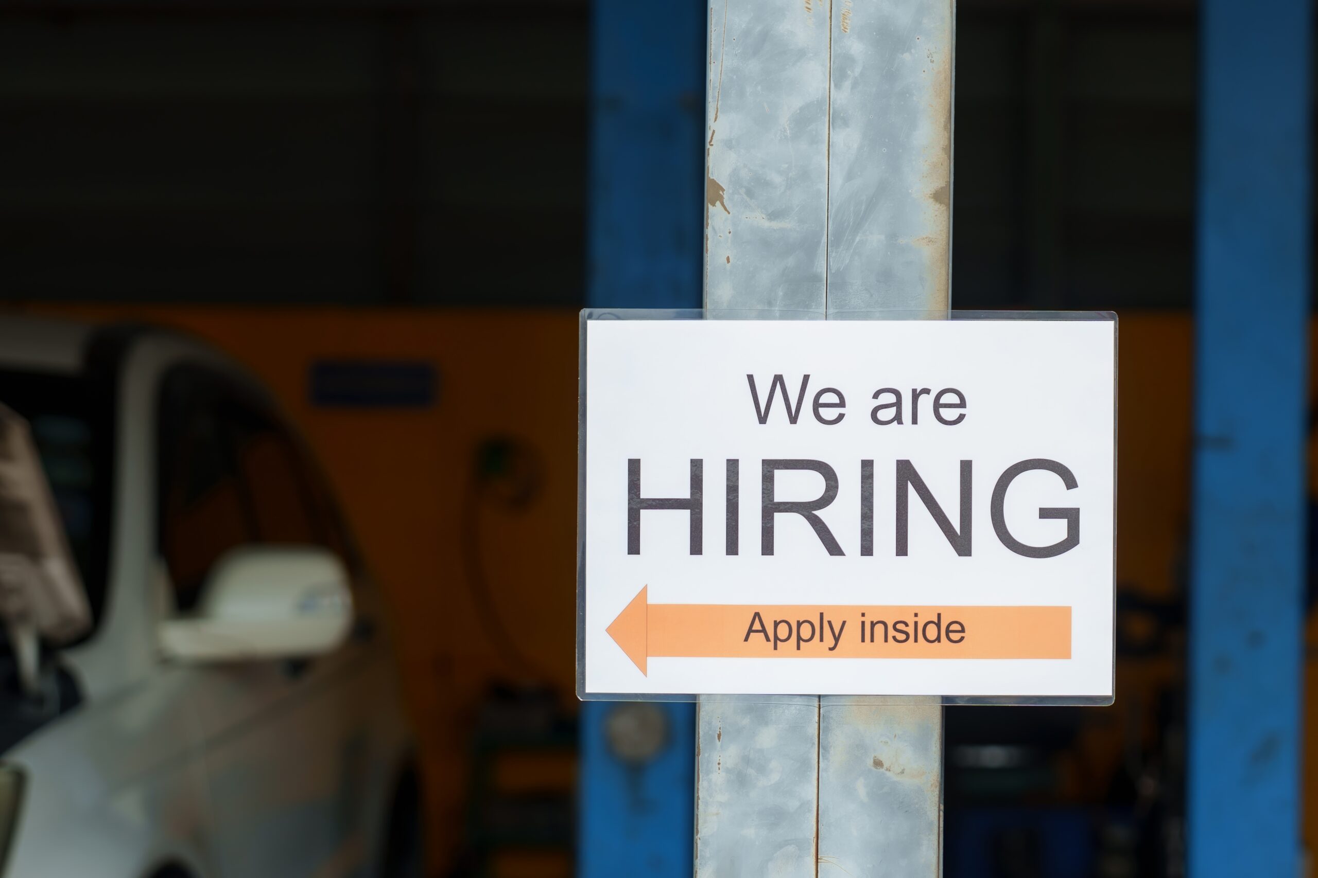 Private Hiring Continued in Fall as Federal Job Cuts Pushed Unemployment Higher