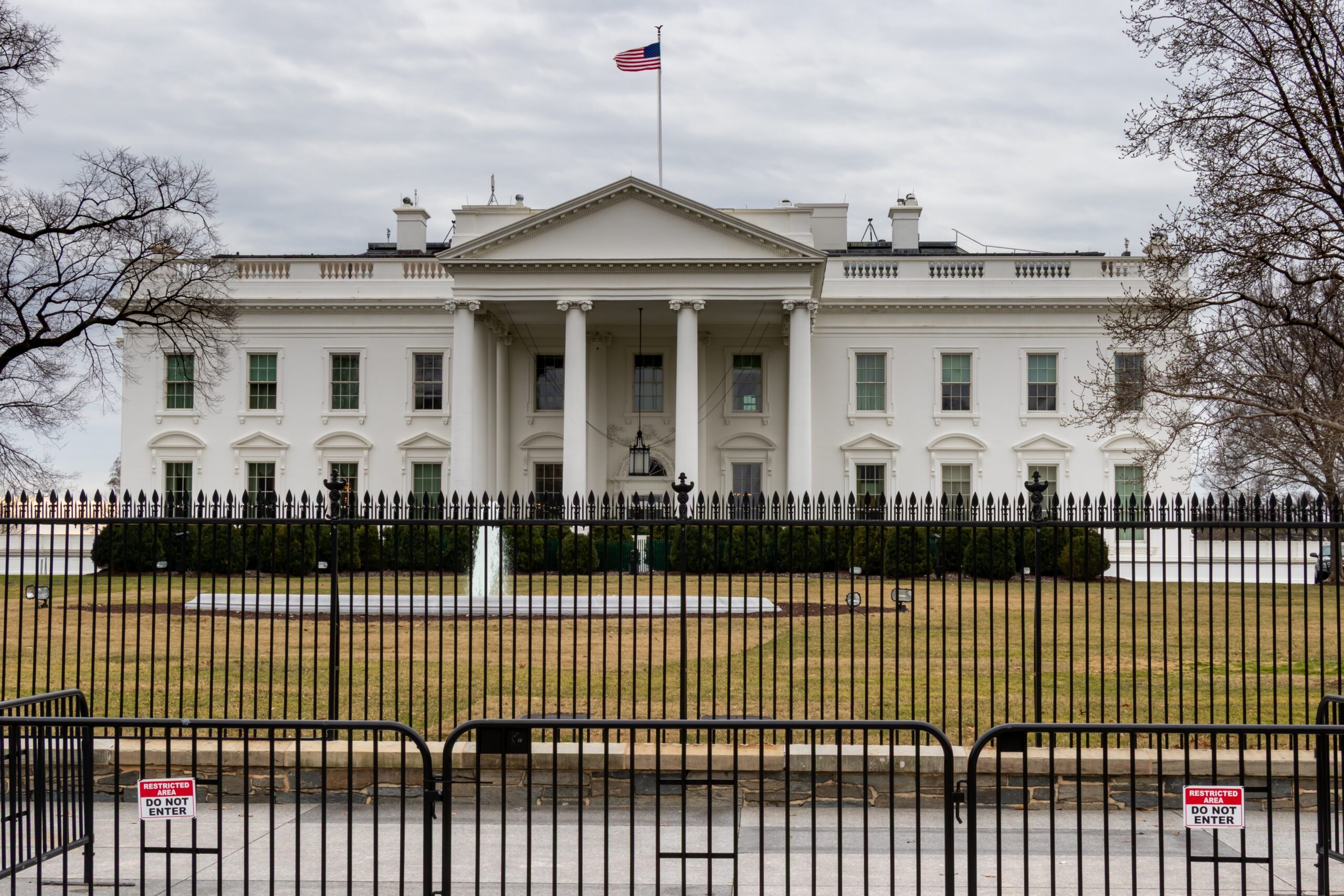 Republicans Shatter Records in 2025: 22 Biden-Era Regulations Repealed, Saving Americans $180 Billion—From EV Mandates to Overdraft Fees”