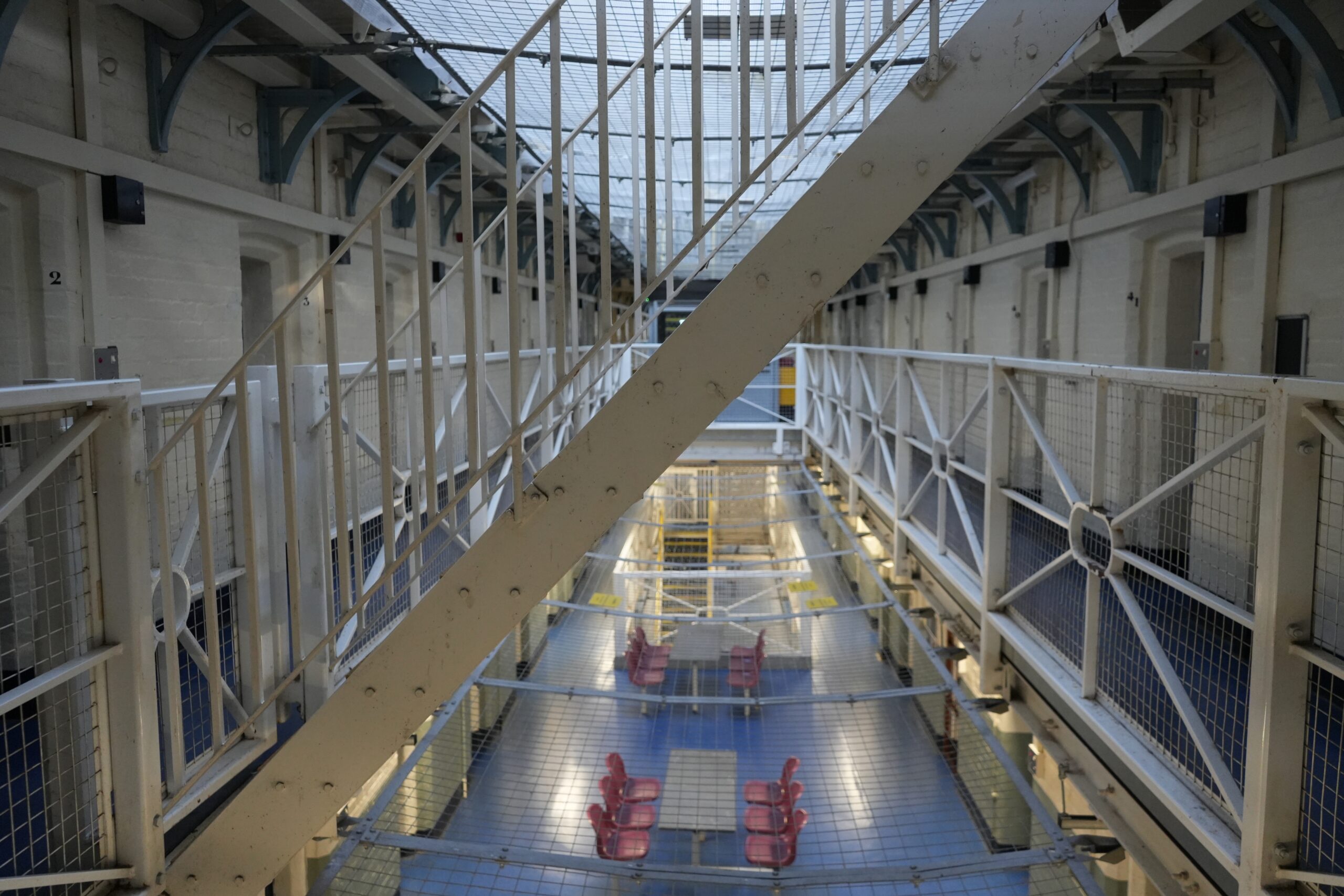 Britain Releases Record 19,491 Foreign Criminals Instead of Deporting Them Under Starmer’s Labour Government