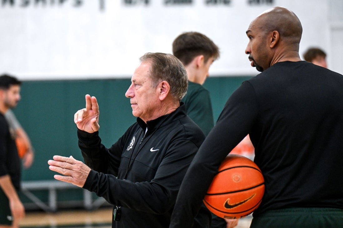 No. 12 Michigan State buckles up for Washington, West Coast trip