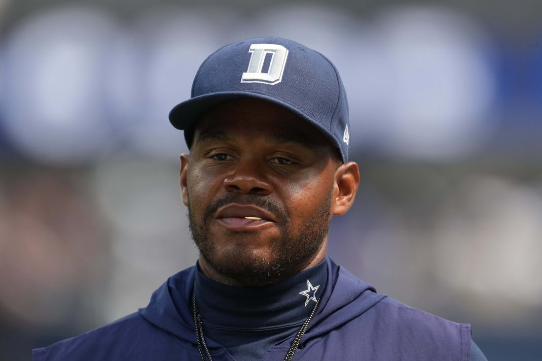 Report: Steelers to interview Cowboys’ Lunda Wells for OC opening