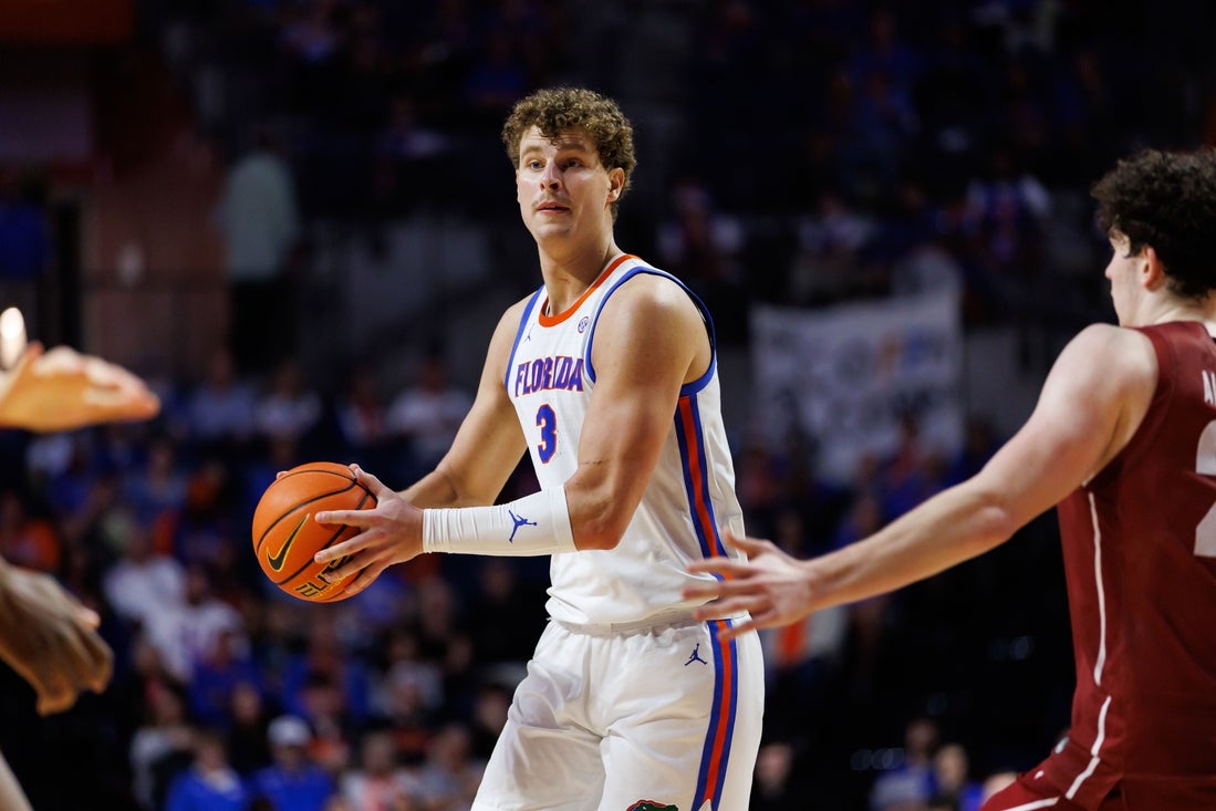 No. 19 Florida rebounds into rankings, visits slumping Oklahoma