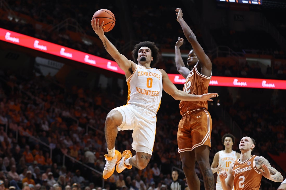 Ja’Kobi Gillespie nets career-best 34 as No. 21 Tennessee corrals Texas