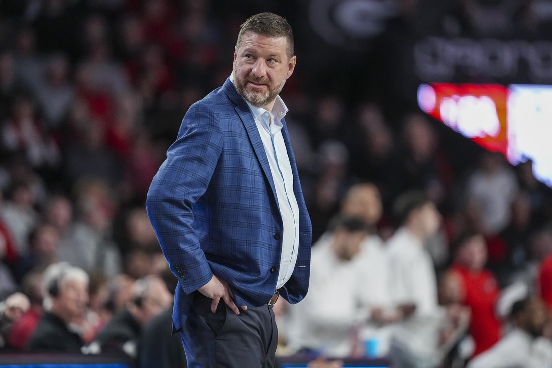 Despite woeful shooting, Ole Miss takes down Mississippi State