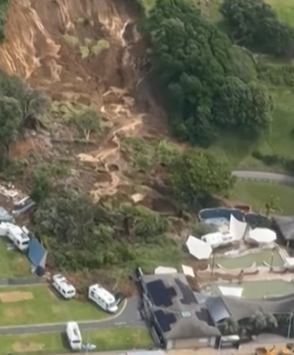 Race Against Time as Rescuers Search for Survivors After Deadly New Zealand Landslide
