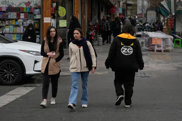 Iran Tightens Grip as Protests Fade From Streets, While Global Pressure and Threats of Retaliation Loom