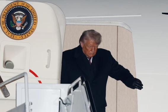 Trump Dominates Davos as Trade Disputes, Greenland Reversal and Geopolitics Eclipse Climate and Business Agenda