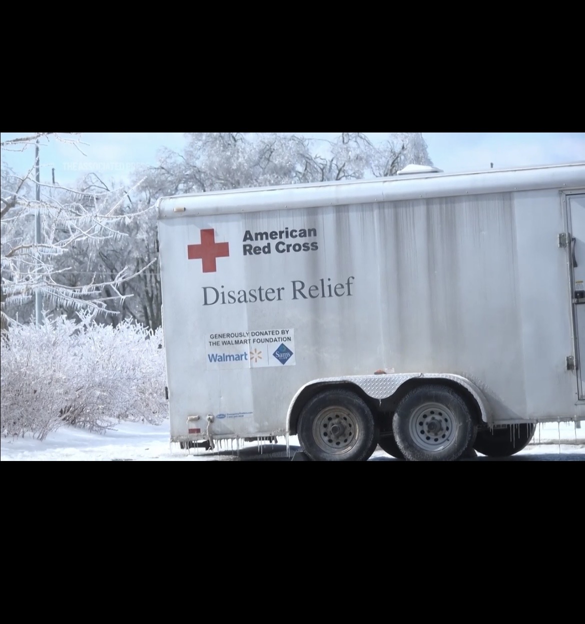 Deadly Arctic Blast Sweeps U.S., Killing Dozens and Knocking Out Power as Bitter Cold Deepens