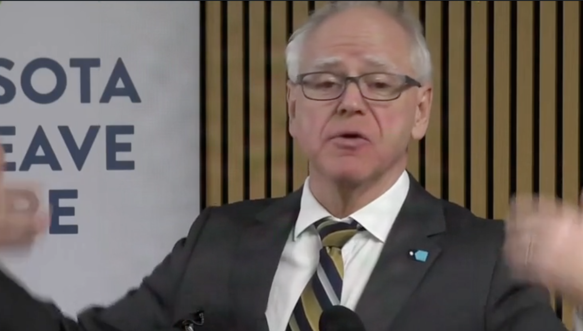 Walz Rejects Calls to Resign Amid Fallout From Minnesota Somali Fraud Scandal