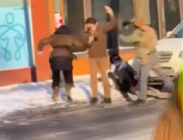 Minneapolis Gun Classes See Surge Amid ICE Deployments and Recent Shootings