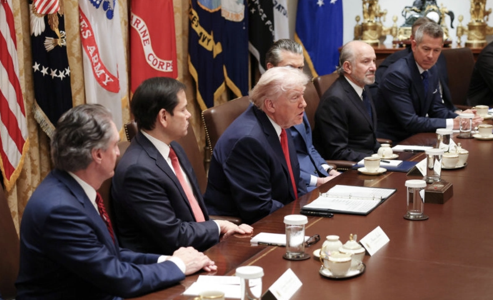 Trump Says Talks With Democrats Near Agreement as Shutdown Deadline ...