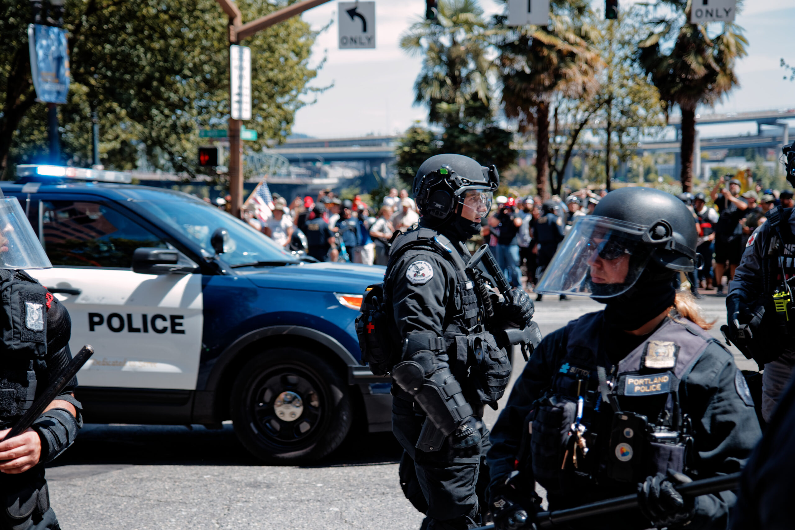 Democrats Reverse Course on Officer Risk After Fatal ICE Shooting in Minneapolis