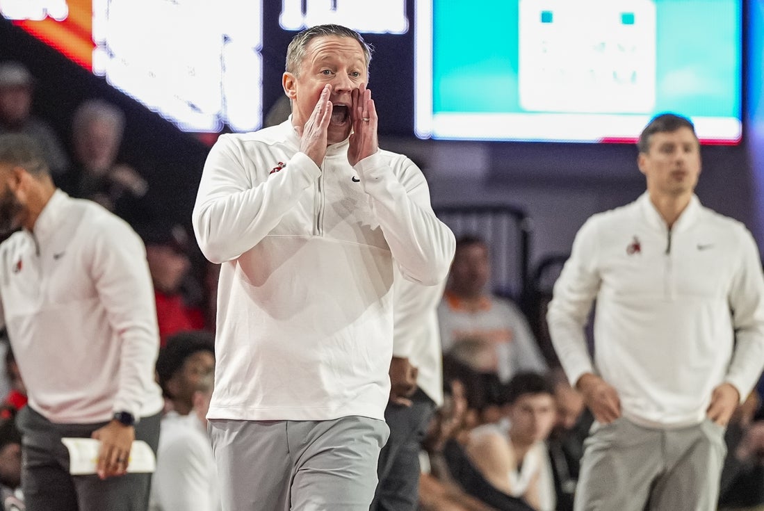 Georgia roars back from 15-point deficit, upends LSU