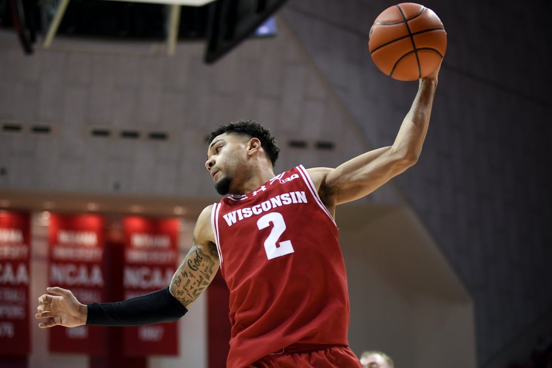 Wisconsin blitzes No. 10 Michigan State, fells another top-10 foe