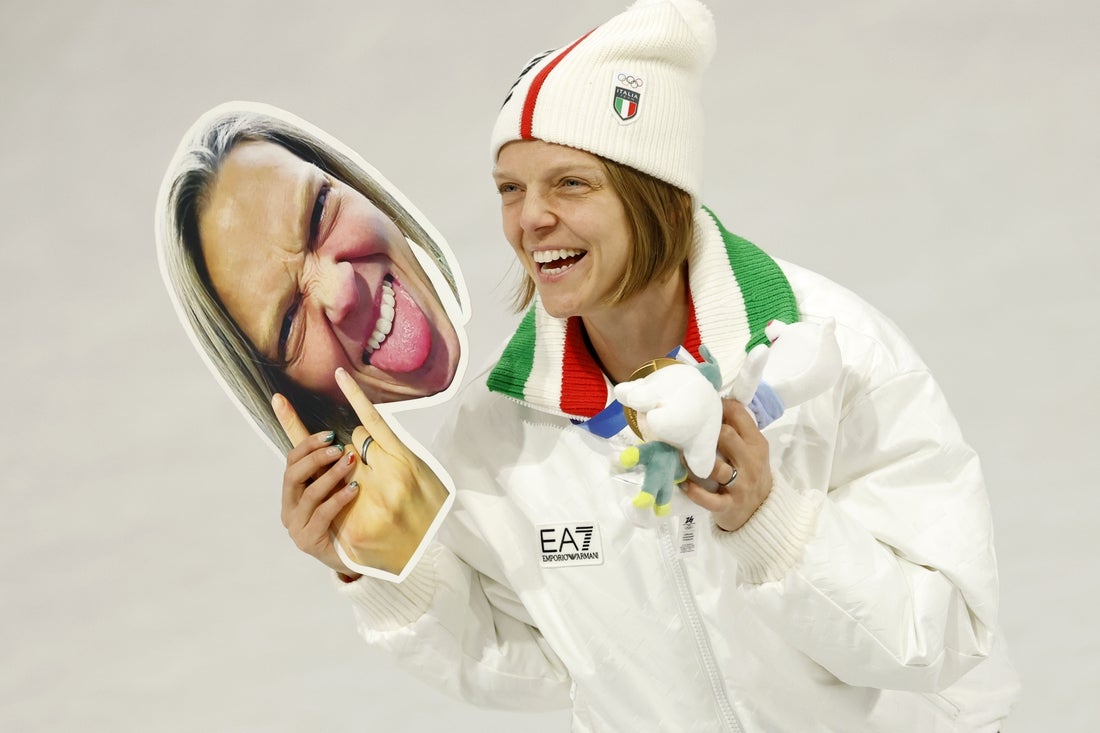 Arianna Fontana’s silver lining: matching Italian medal record