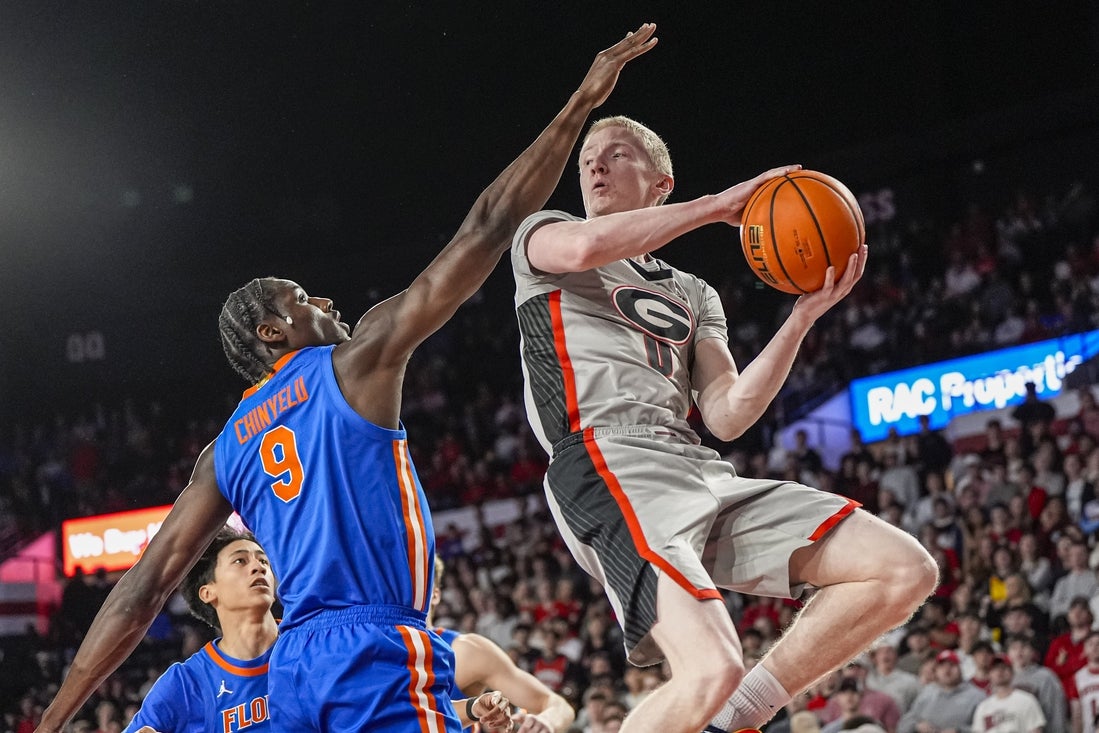 No. 14 Florida stays hot, completes season sweep of rival Georgia