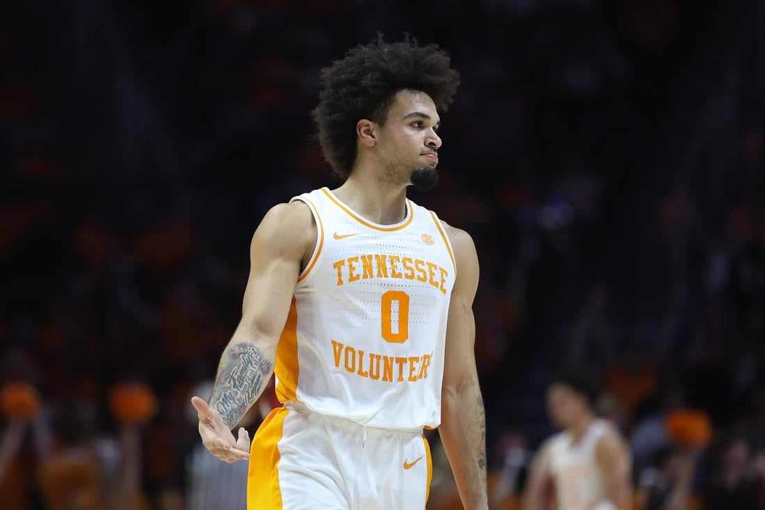 Ja’Kobi Gillespie’s record 8 steals fuels Tennessee’s rout of Oklahoma