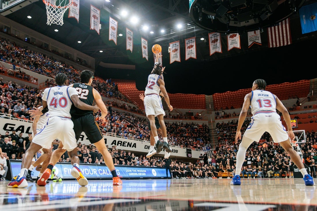 No. 8 Kansas rides hot start to take down Oklahoma State