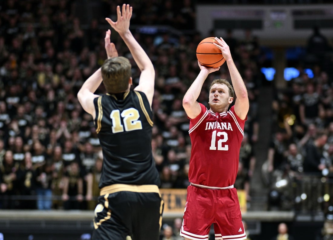 Indiana moves on to crucial closing stretch, starting vs. Northwestern