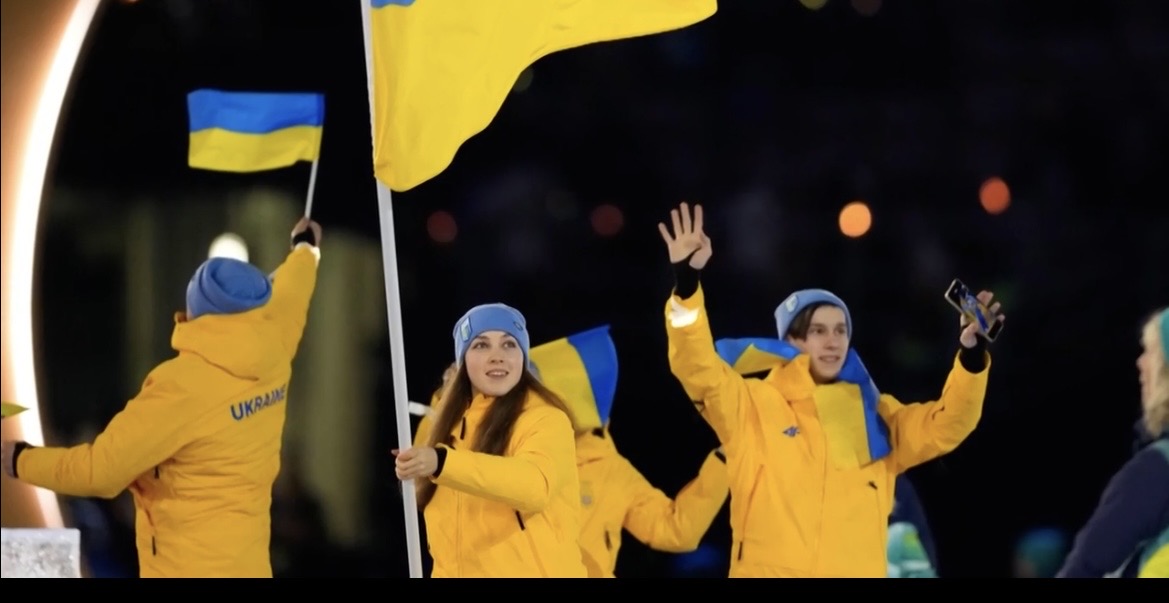 Russian Architect in Milan Quietly Signals Support for Ukraine at Winter Olympics Opening Ceremony