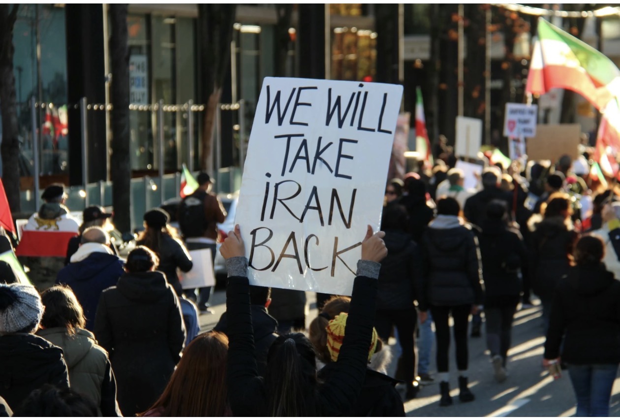 Iran University Protests Intensify as Opposition Calls for End to Clerical Rule