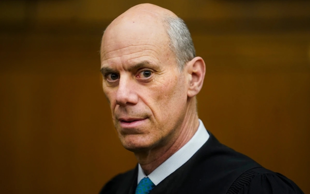 Appeals Court Judge Dismisses Justice Department Complaint Against Jurist in Deportation Dispute