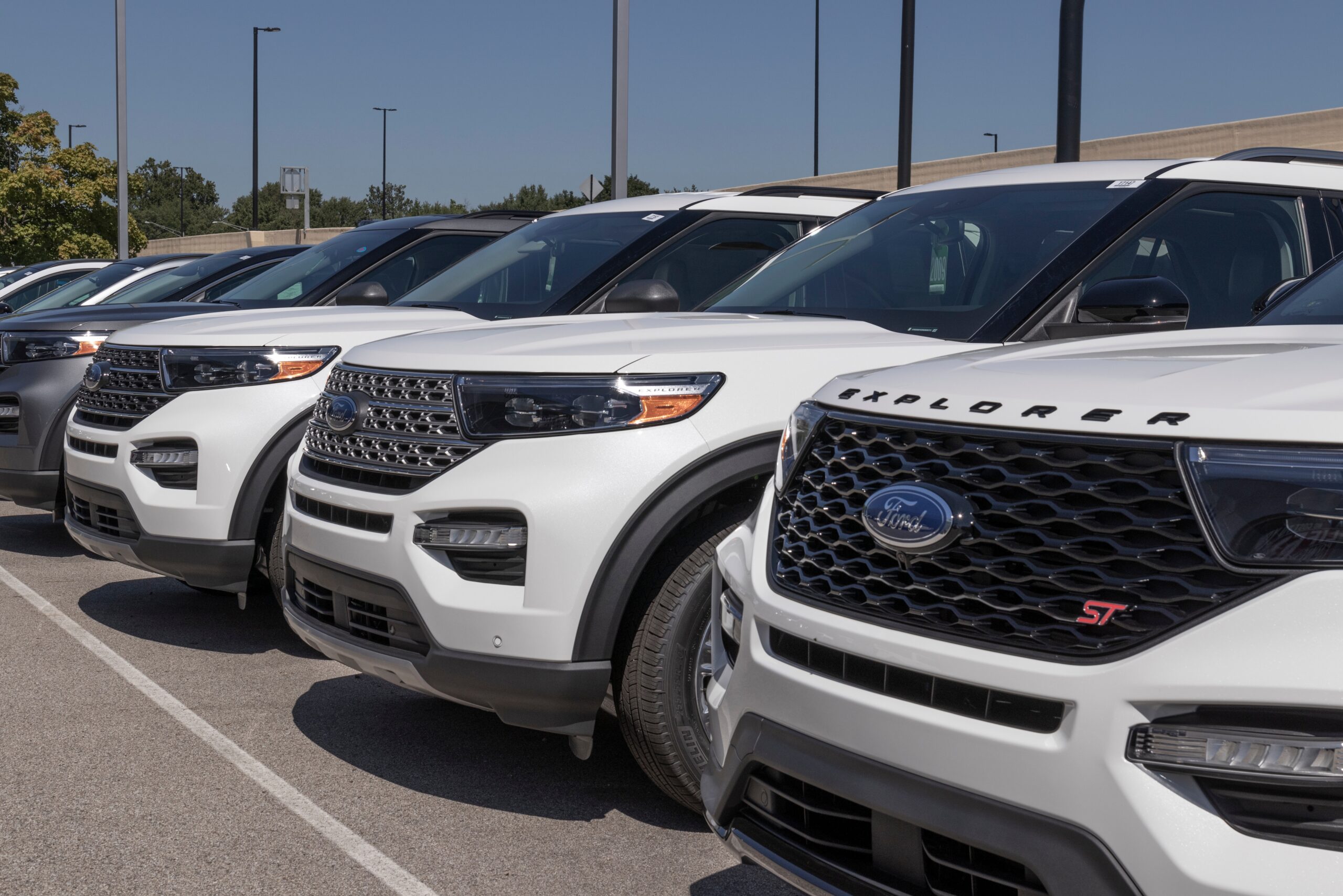 Ford Expands Explorer Recall to Over 400,000 Vehicles Amid Rear ...