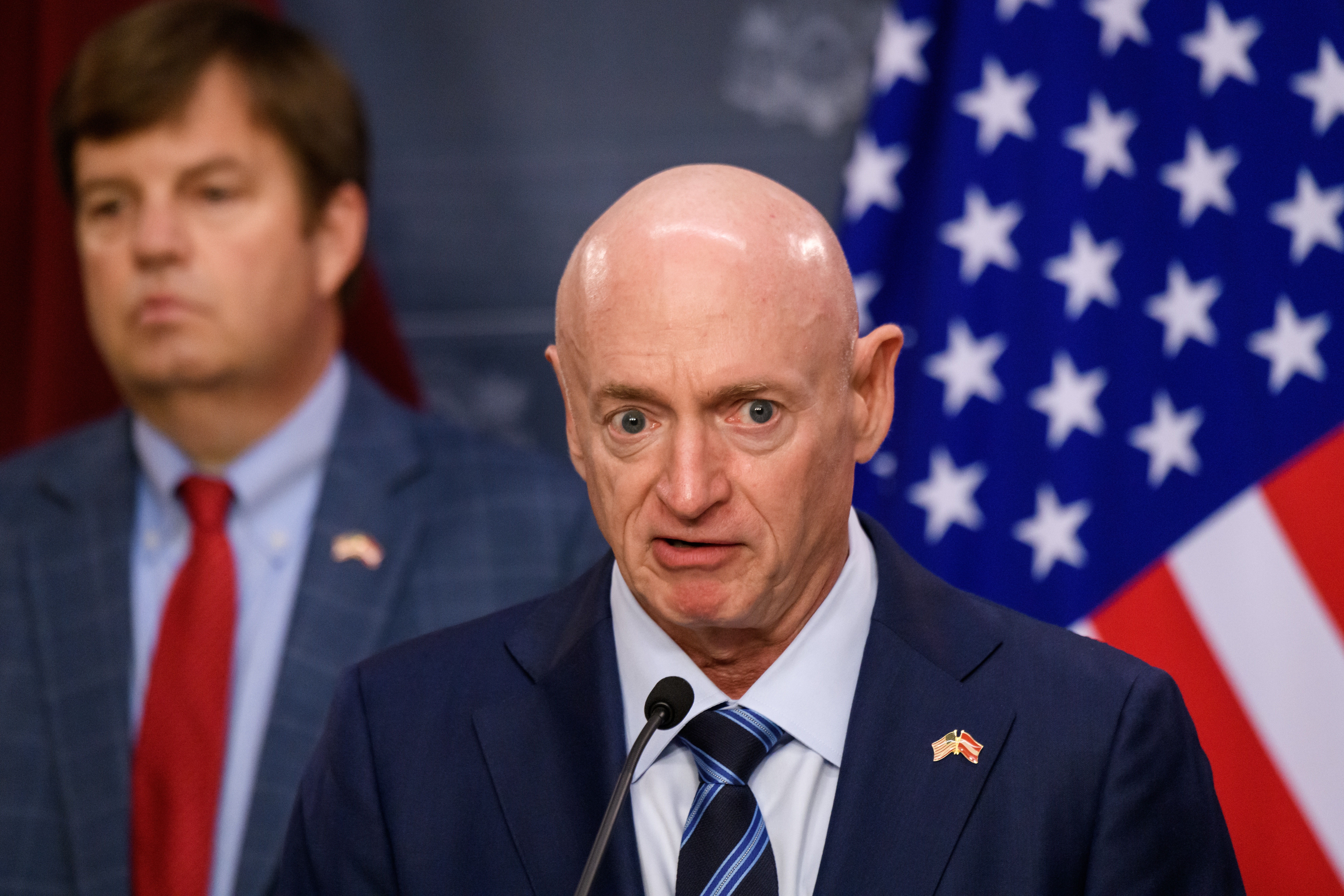 Pentagon Appeals Court Order Blocking Censure of Sen. Mark Kelly Over Military Video