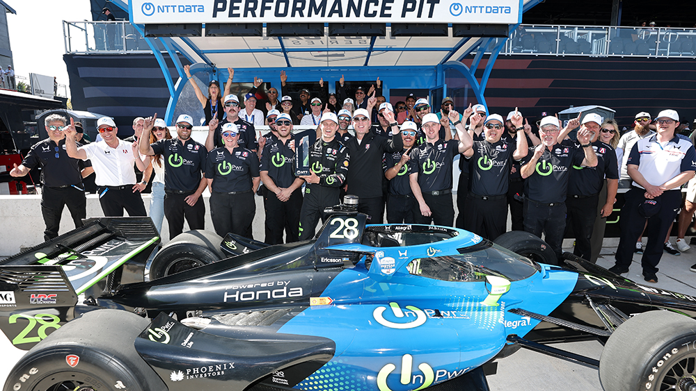 Ericsson Dominates New‑Format Qualifying to Score First IndyCar Pole at Arlington