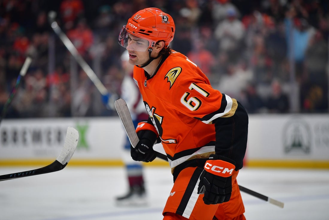 Ducks entertain Canadiens while on verge of Pacific Division lead