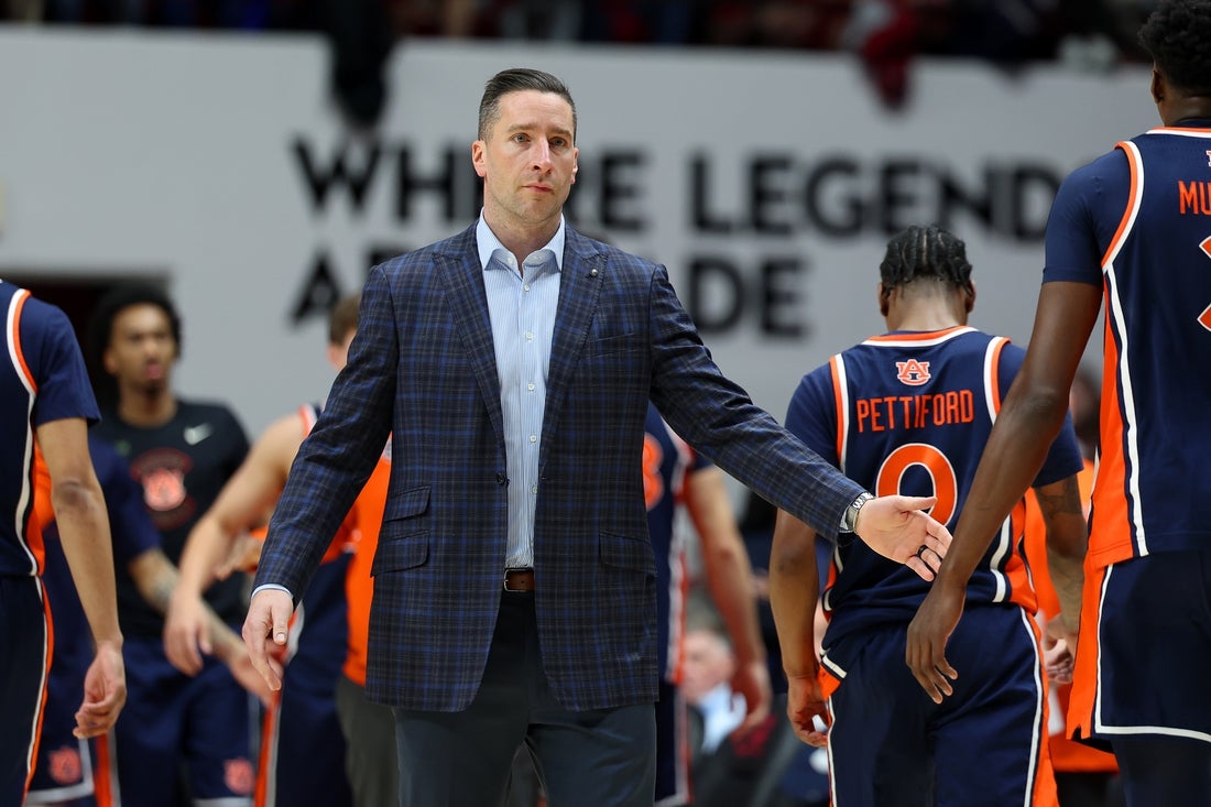 Auburn boosts resume with comeback win over Mississippi State