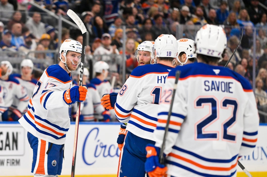 Oilers, Predators out to improve positioning in playoff race